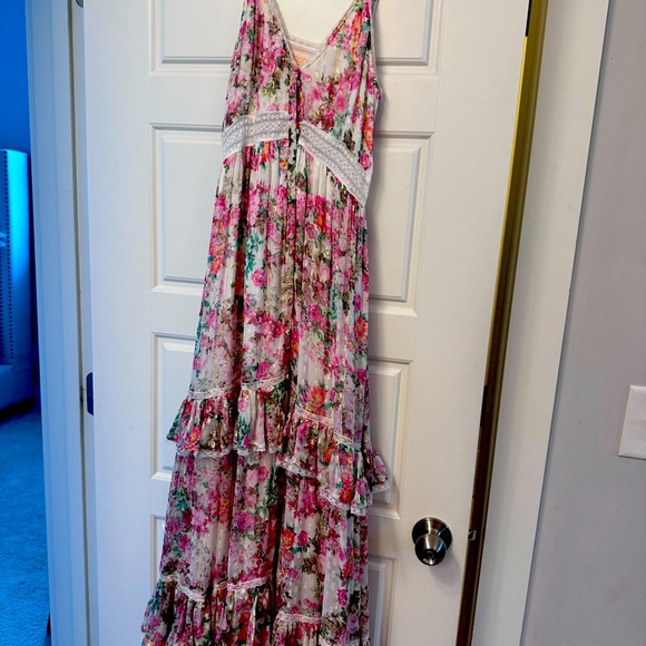 Rococo Sand tiered metallic maxi dress floral pink - Picture 2 of 2